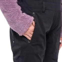 686 Womens Black Magic Bib 2023 -Ski Discount Store 686 black magic bib 11